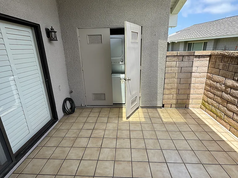 8877 Tulare Dr #313D — Photo 10