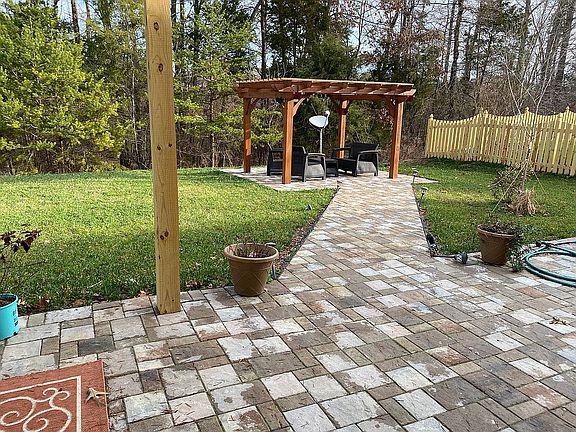 4th image of 3433 Lilliefield Ln