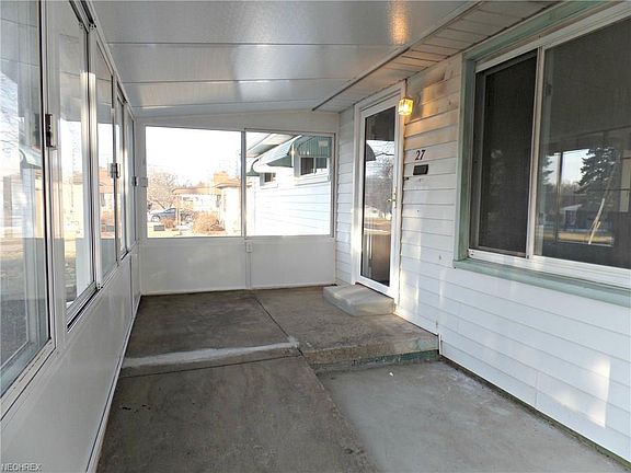 3rd image of 27 Evans Ave