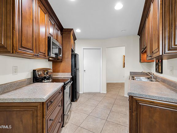 5th image of 16648 N BOSWELL Boulevard