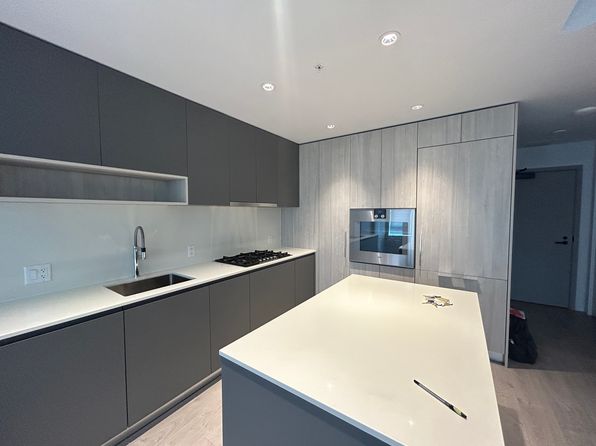 3 bedroom rental in Richmond — photo 4