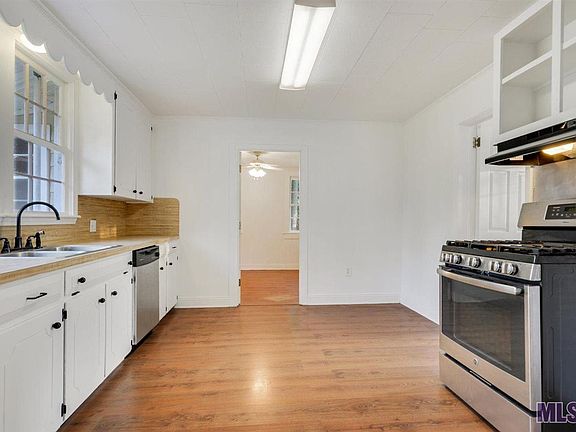 5th image of 58370 Elm St