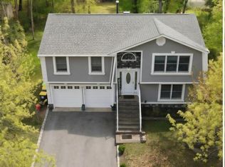 46 Heather Dr, Somerset, NJ 08873