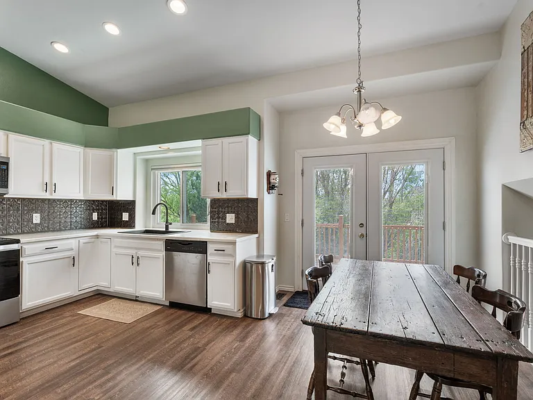 3490 Flying Horse Rd — Photo 6