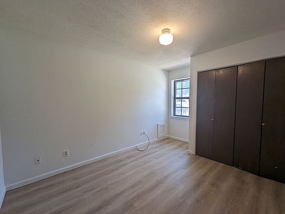 5th image of 176 E Ross St #5