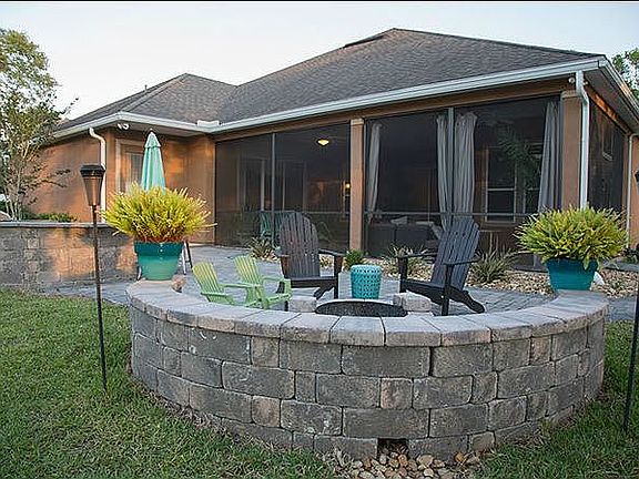 Backyard Fire Pit