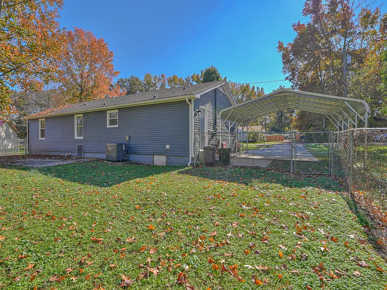 603 Spruce Dr — Photo 13