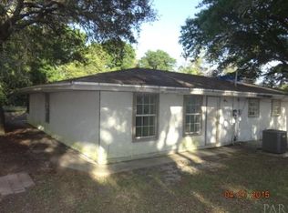 8200 Nuthatch Rd, Navarre, FL 32566