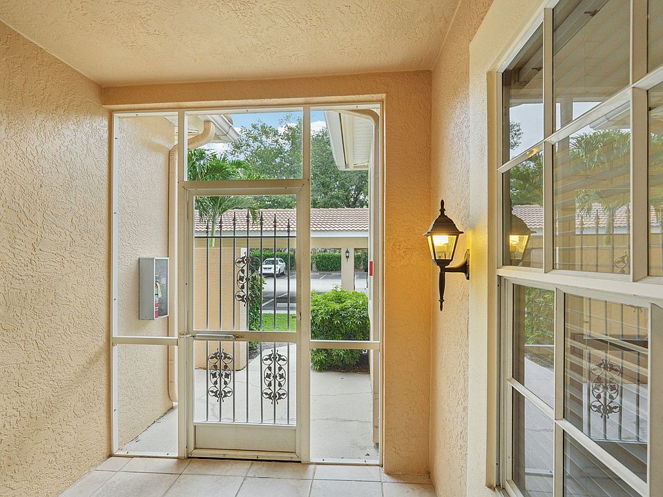 Covered entryway