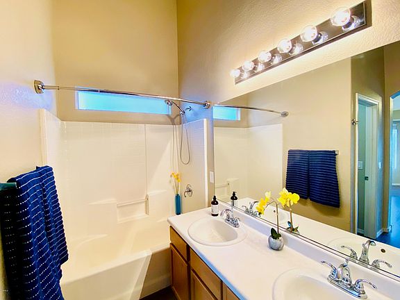 4th image of 4770 E Meadow Creek Way