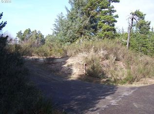 Leeward Dr, Florence, OR 97439