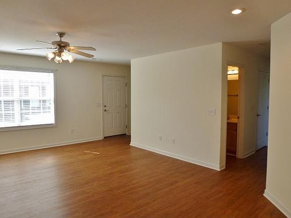 2nd image of 1105 Kensington Pl #0