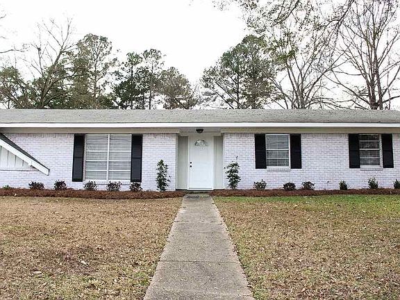 3rd image of 3415 Dawn Dr