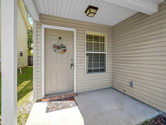 4th image of 1036 Blue Ridge Dr