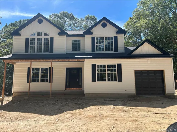 Lot 2 Weede Street, Coram, NY 11727