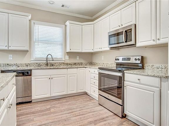 4th image of 2365 Brentmoore Ct