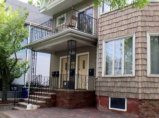 157 Willow Ave #2, Somerville, MA 02144