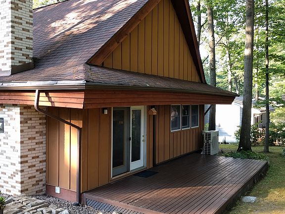2nd image of 339 Oakley Dr