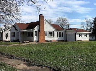 439 10th St NE, Linton, IN 47441