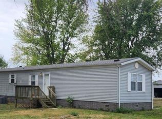 23718 S State Route M, Garden City, MO 64747