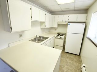 1114 Main Ave APT 5, Fargo, ND 58103