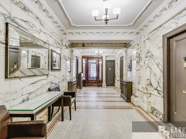 105 East 15th Street image 23 of 26