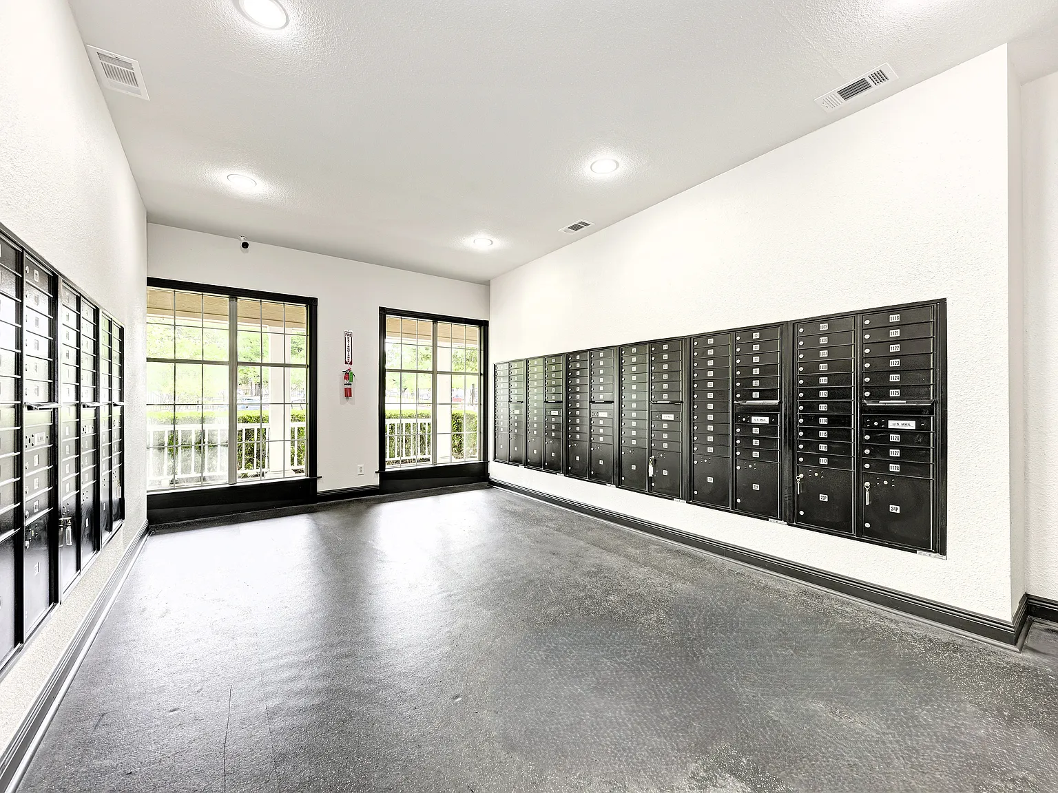 Arrowhead Park Apartments — Photo 4