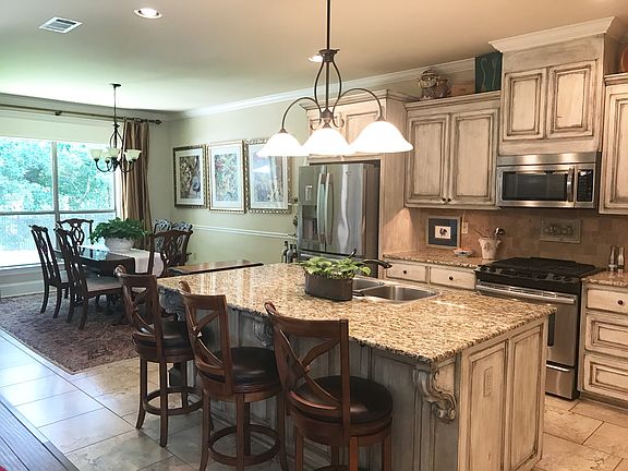 2nd image of 13276 Williamsburg Dr
