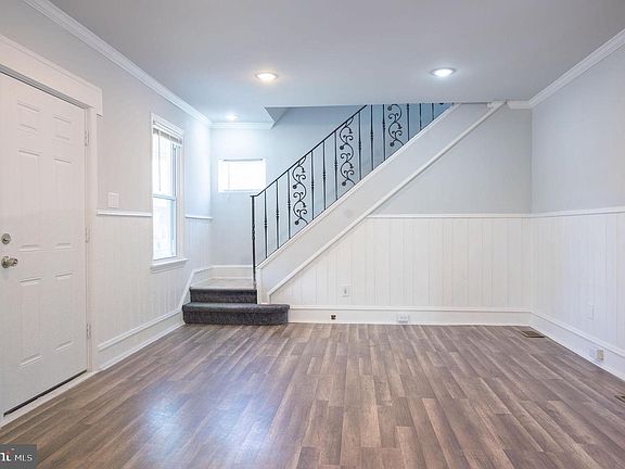 3rd image of 6218 Highland Ave