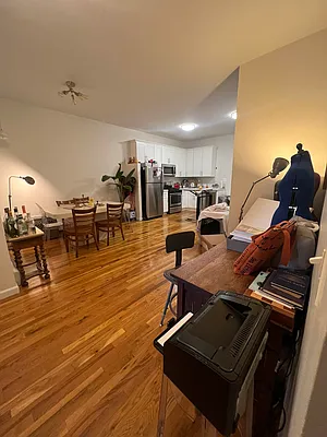 Rented by Standard Living Realty Inc | media 19