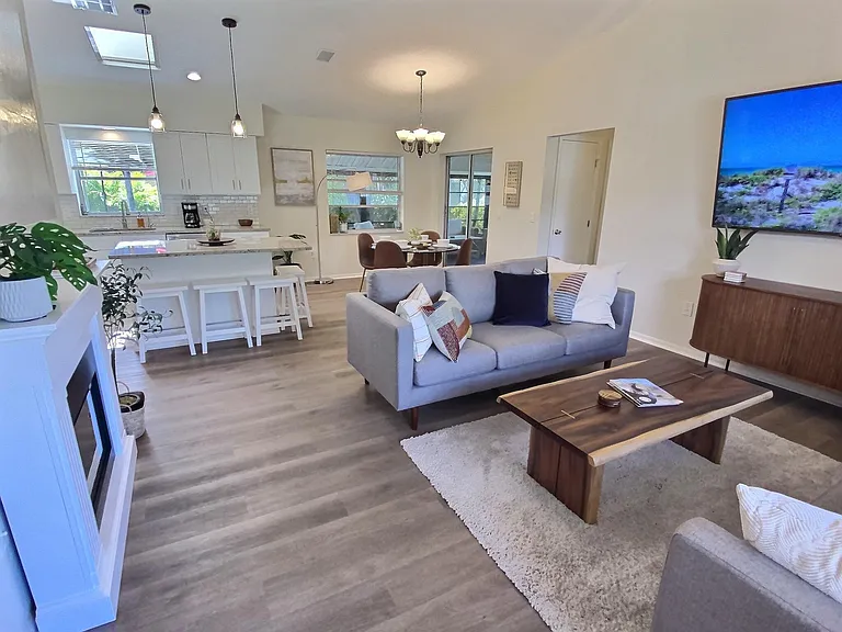 3207 Valencia Rd — Photo 5