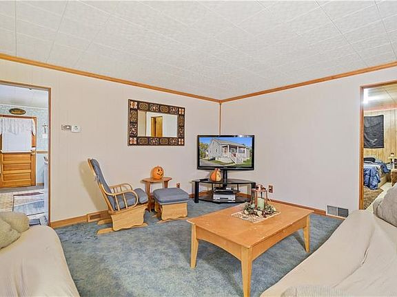 5th image of 327 Krolik Ave