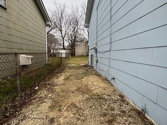 2nd image of 3024 Raskob St