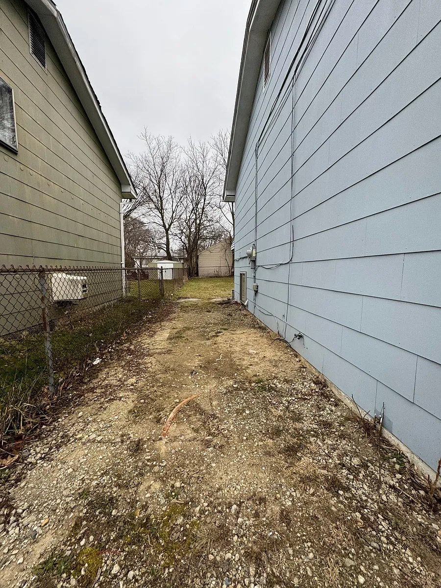 Building Photo - 3024 Raskob St