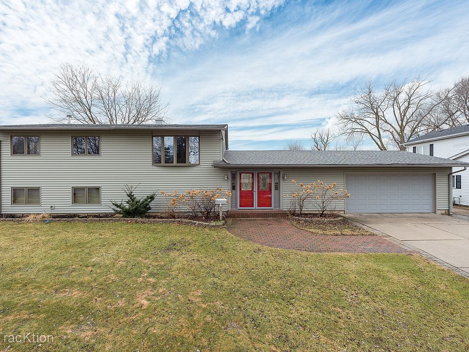 1st image of 36316 N Edgewood Dr