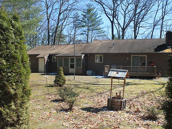 5th image of 1 Blackberry Ln