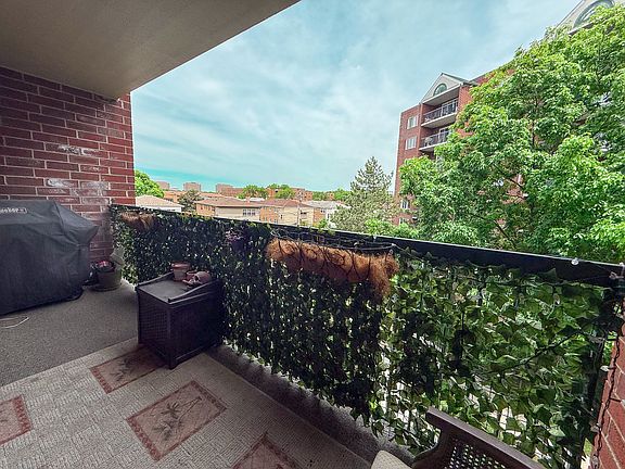 3rd image of 8580 W Foster Ave Unit 304