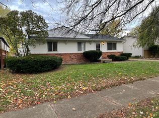 1401 Barchester St, Westland, MI 48186