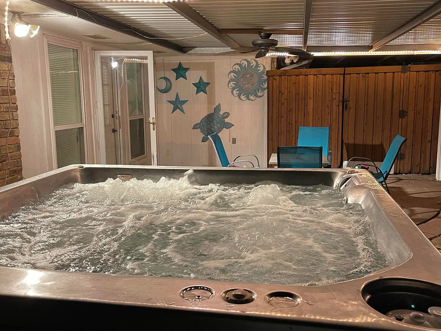 4 bed, 2059 sqft, $5,250 — Photo 3