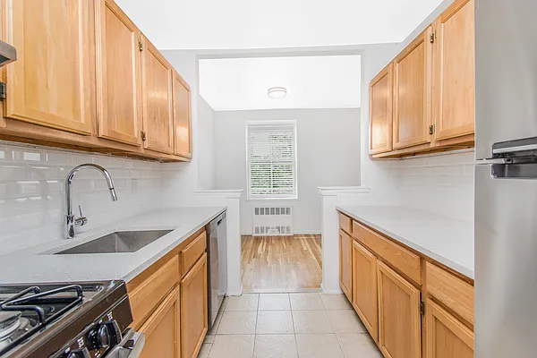 Rented by Brown Harris Stevens | media 6