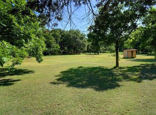 4206 Corral Dr, Dallas, TX 75237