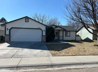 373 W Hesston St, Kuna, ID 83634