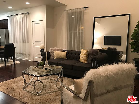 5th image of 5550 Boardwalk Unit 105