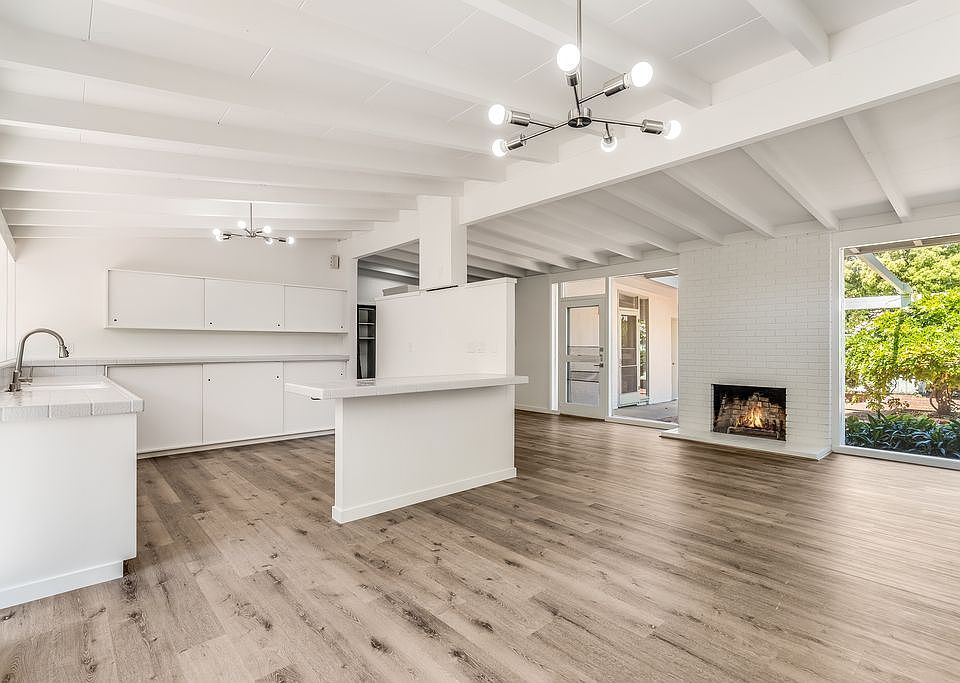 1st image of 2618 Elmdale Ct
