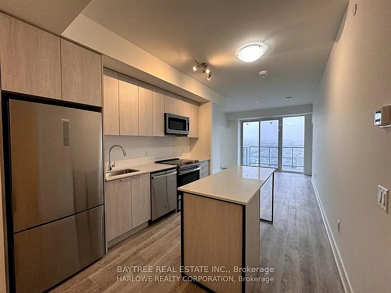 185 Deerfield Rd #605 — Photo 2