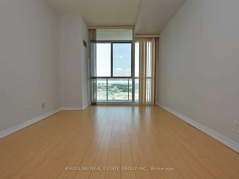 220 Burnhamthorpe Rd W #2201 — Photo 7