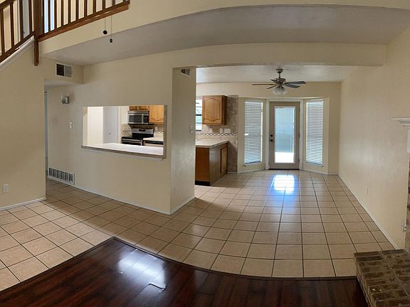 3rd image of 4125 Huckleberry Dr