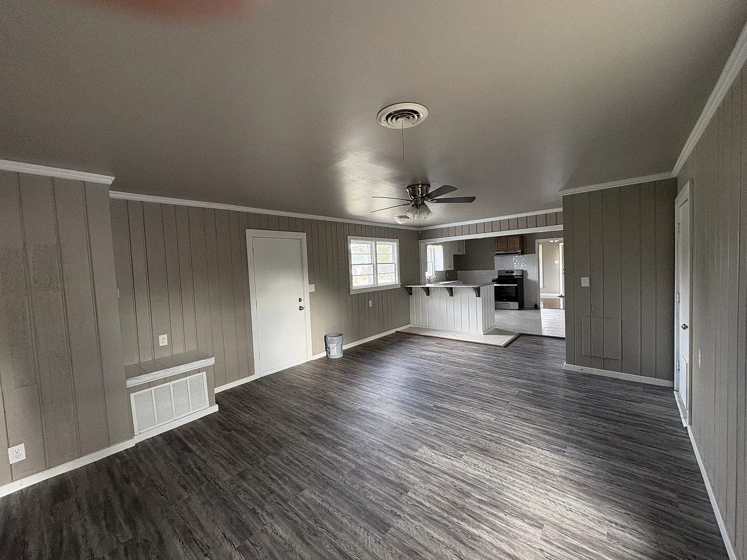 4 bed, 1356 sqft, $1,550 — Photo 4