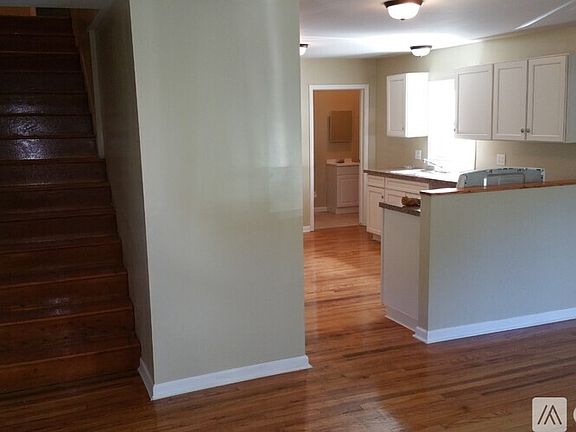 2nd image of 30 Syracuse St #2