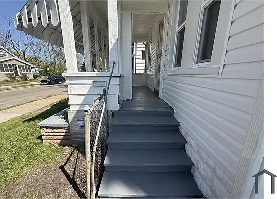 19192 Hull St — Photo 32